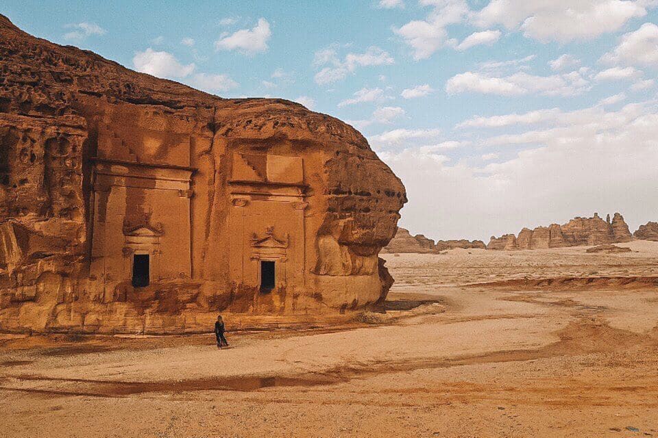 AlUla: Hegra, Dadan, and Ikmah Highlights Tour