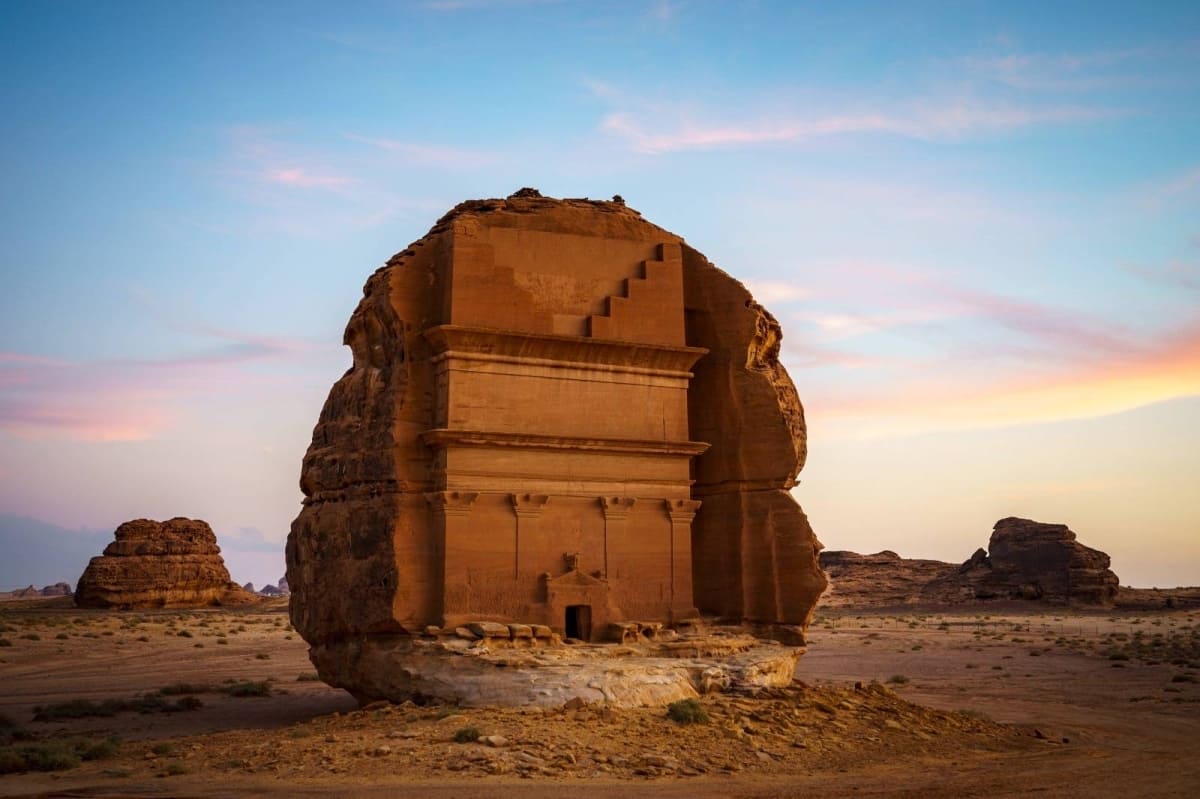 Al-Ula (Hegra Tour)
