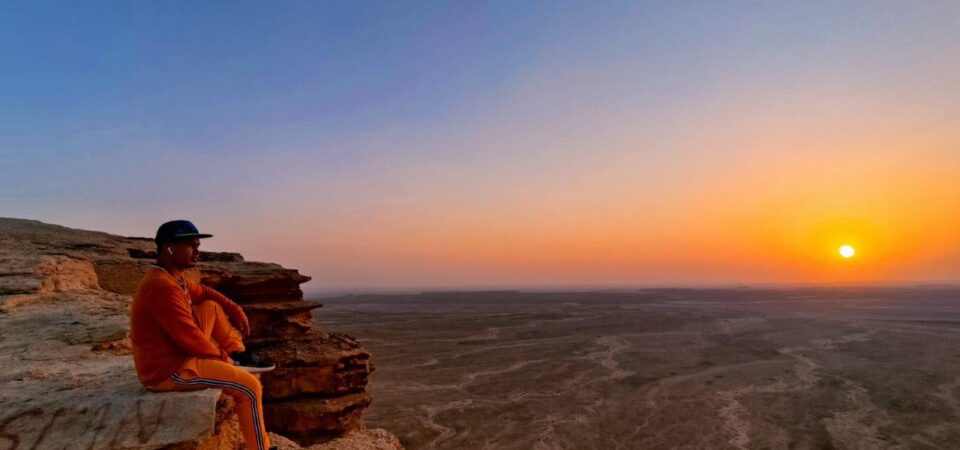 Riyadh Trips edge of the world red sand dunes