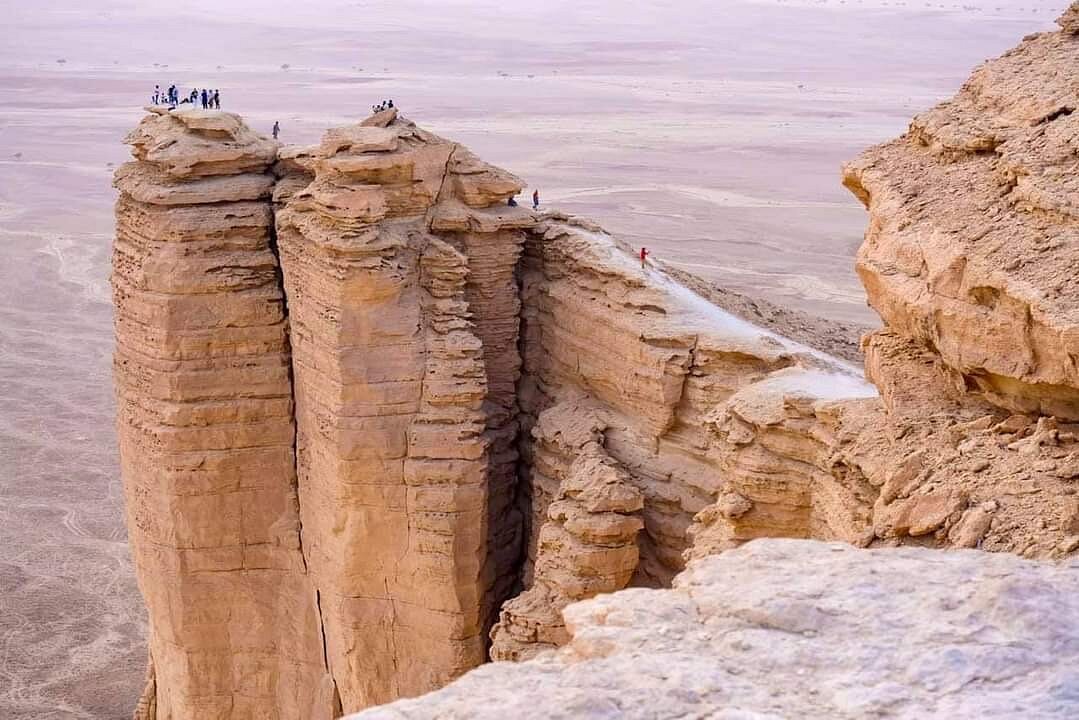 [BUS Operated] Edge Of The World, 1st Saudi Arabia Hiking operator